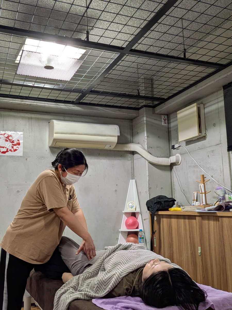 産後骨盤矯正の施術後に聞いた、股関節と腰の変化について